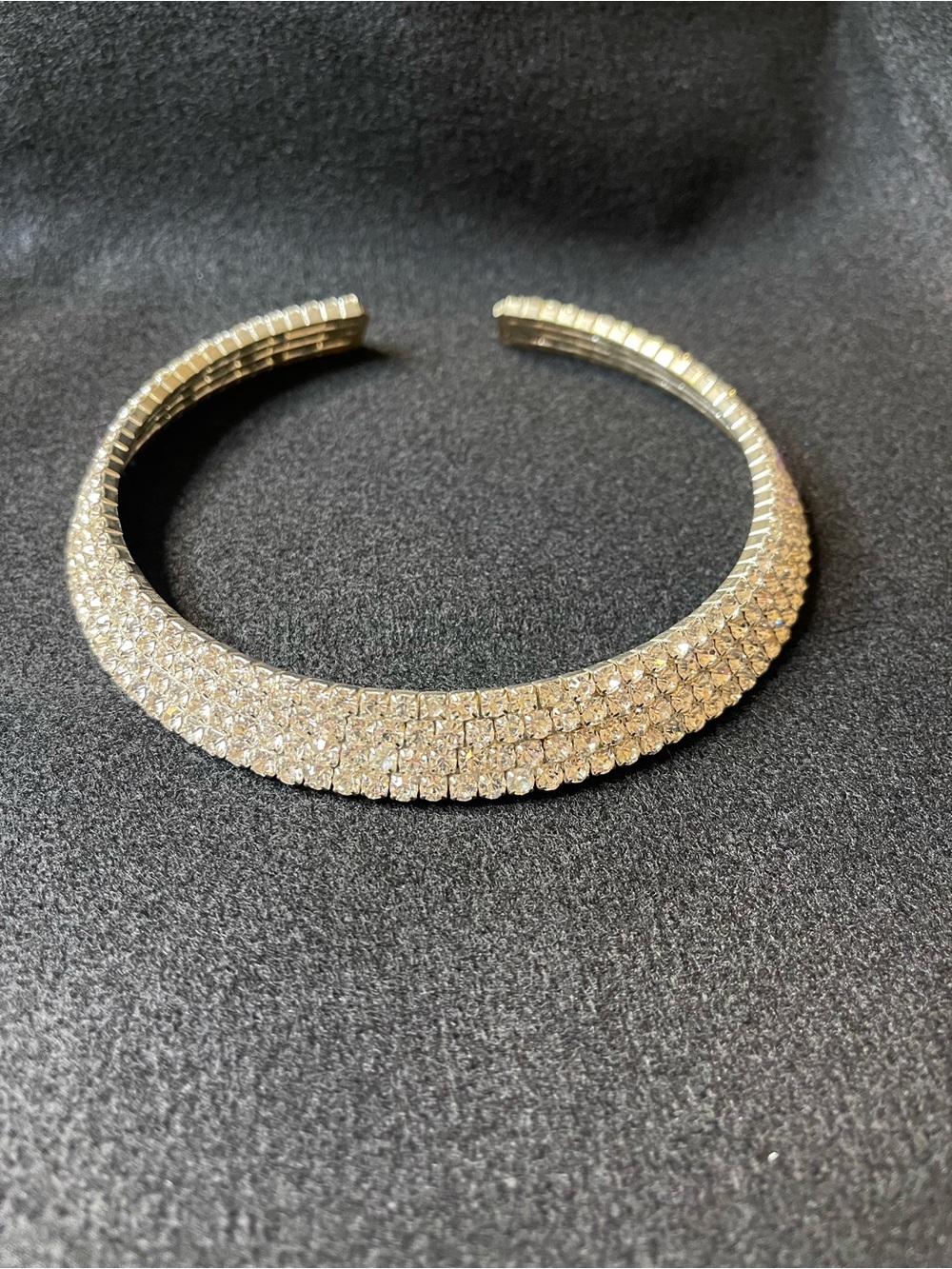 80’s Vintage! Crystal Pavé collar - Silver Tone